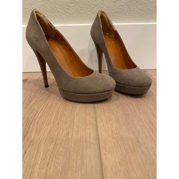 Gucci Suede Taupe Round Toe Heel Platform Pumps Taupe 36 - Picture 1 of 7